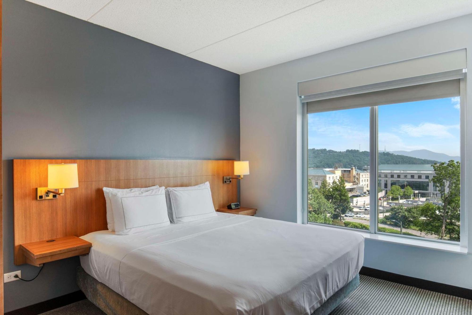 Doubletree By Hilton Asheville Downtown 外观 照片